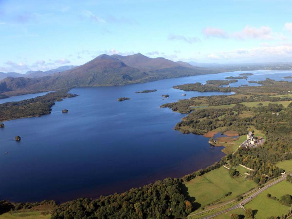 Killarney Randles Hotel Exterior photo