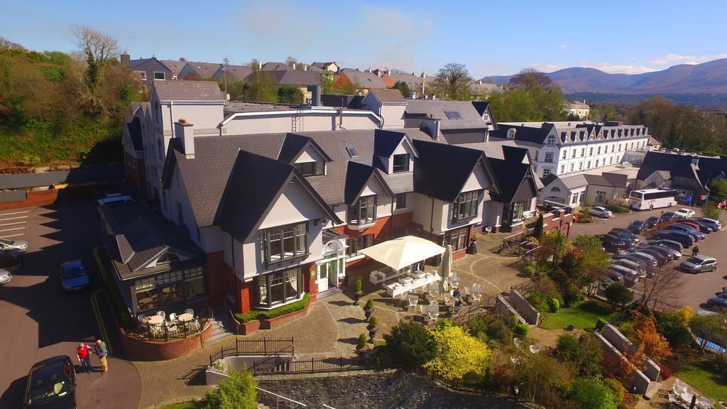 Killarney Randles Hotel Exterior photo